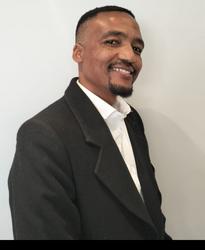 Tumi Semakane, estate agent